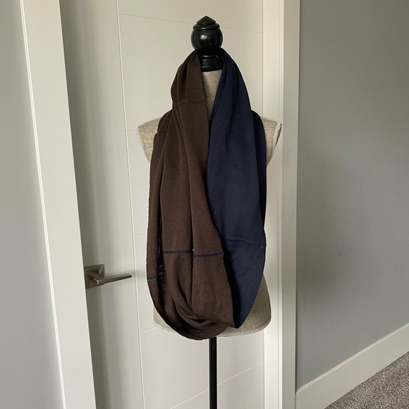 BOGO Blue and Brown Two Tone Infinity Scarf - Picture 3 of 5